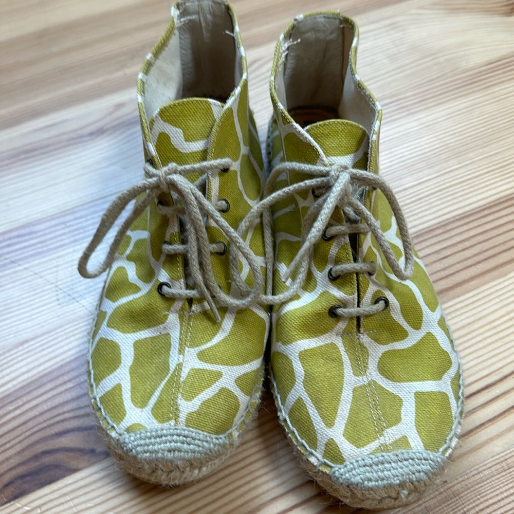 Bettye Muller Green Espadrilles
